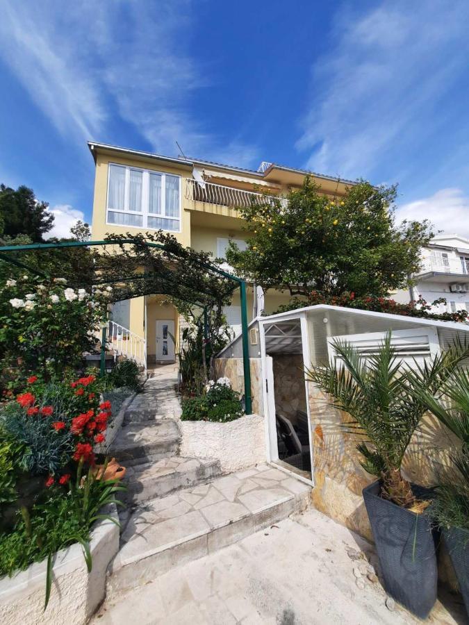 Apartment D&M1 Makarska Esterno foto